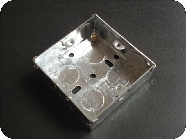 Kaxxa Knock Out tal-Metall Gang Single